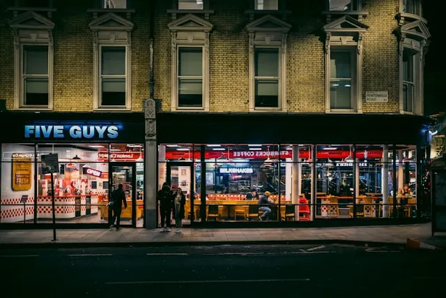 Five Guys Store, American Burger